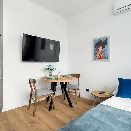 Klimatyzowane I Stylowe W Poznaniu Blisko Parku By Renters Appartement *