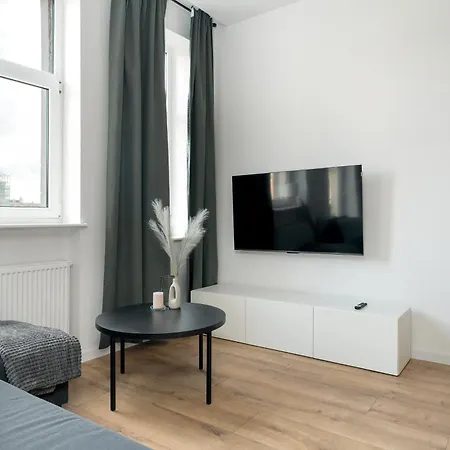 Apartment Klimatyzowane I Stylowe W Poznaniu Blisko Parku By Renters